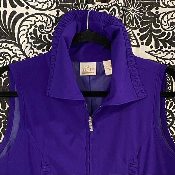 Women's EP Pro S Ruffled Trim Purple Golf Activewear Zip Front Vest MINT COND. - Picture 3 of 9